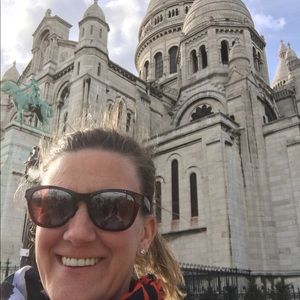 Meet your Posher, Carol